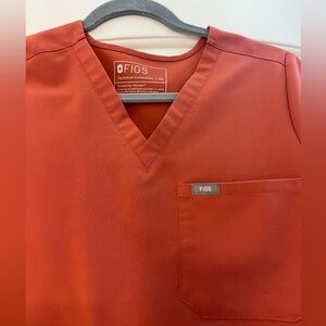 FIGS Catarina one pocket scrub top. Size XS. Terracotta
